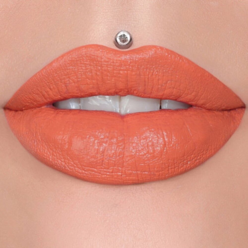Jeffree Star Velvet Trap Lipstick Wyoming Ice Tea